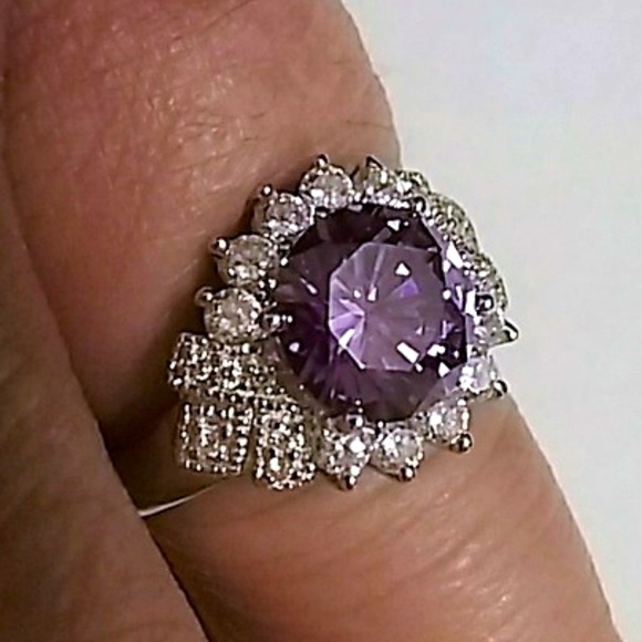 Jewelry - 3 CT Amethyst and Topaz Ring .925 size 5.75